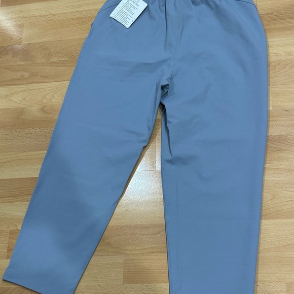 Brand New Lululemon Stretch High-Rise Crop Pants - Picture 8 of 13
